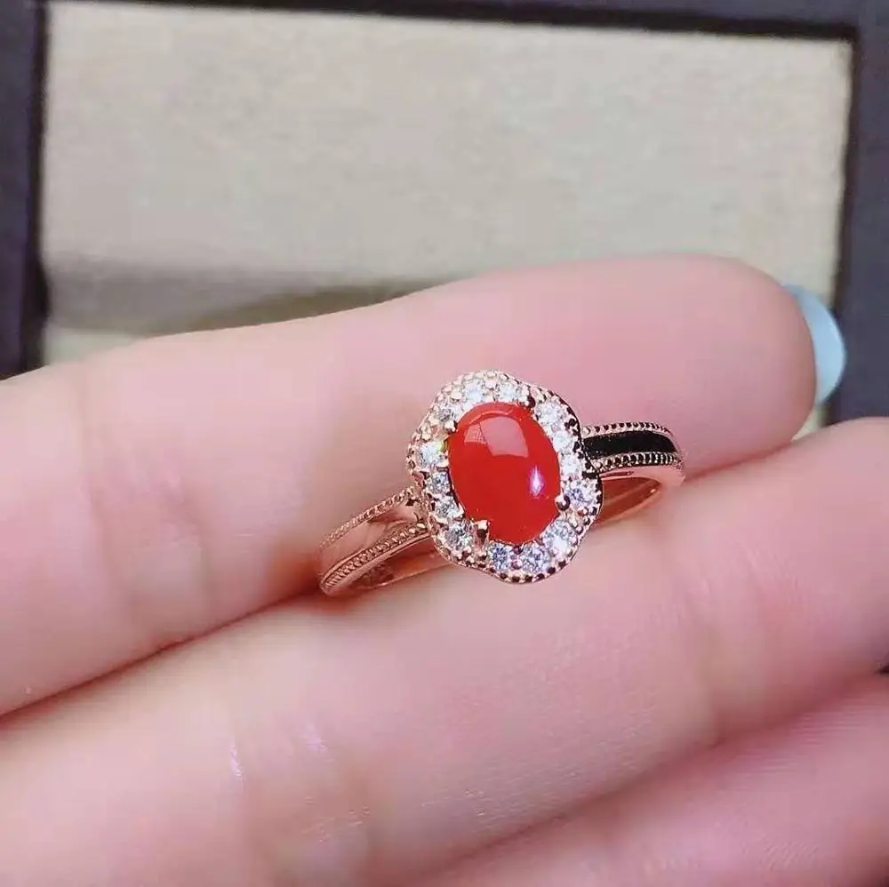 Женское кольцо из серебра 925 пробы с натуральным красным кораллом | Украшения и