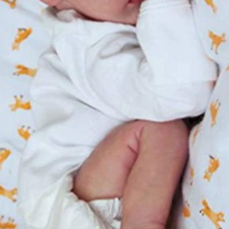 

18Inch Eyes-Close Realistic Baby Girl Doll with Hair Band Lifelike Newborn Doll Caucasian Sleeping Vinyl Reborn Toy