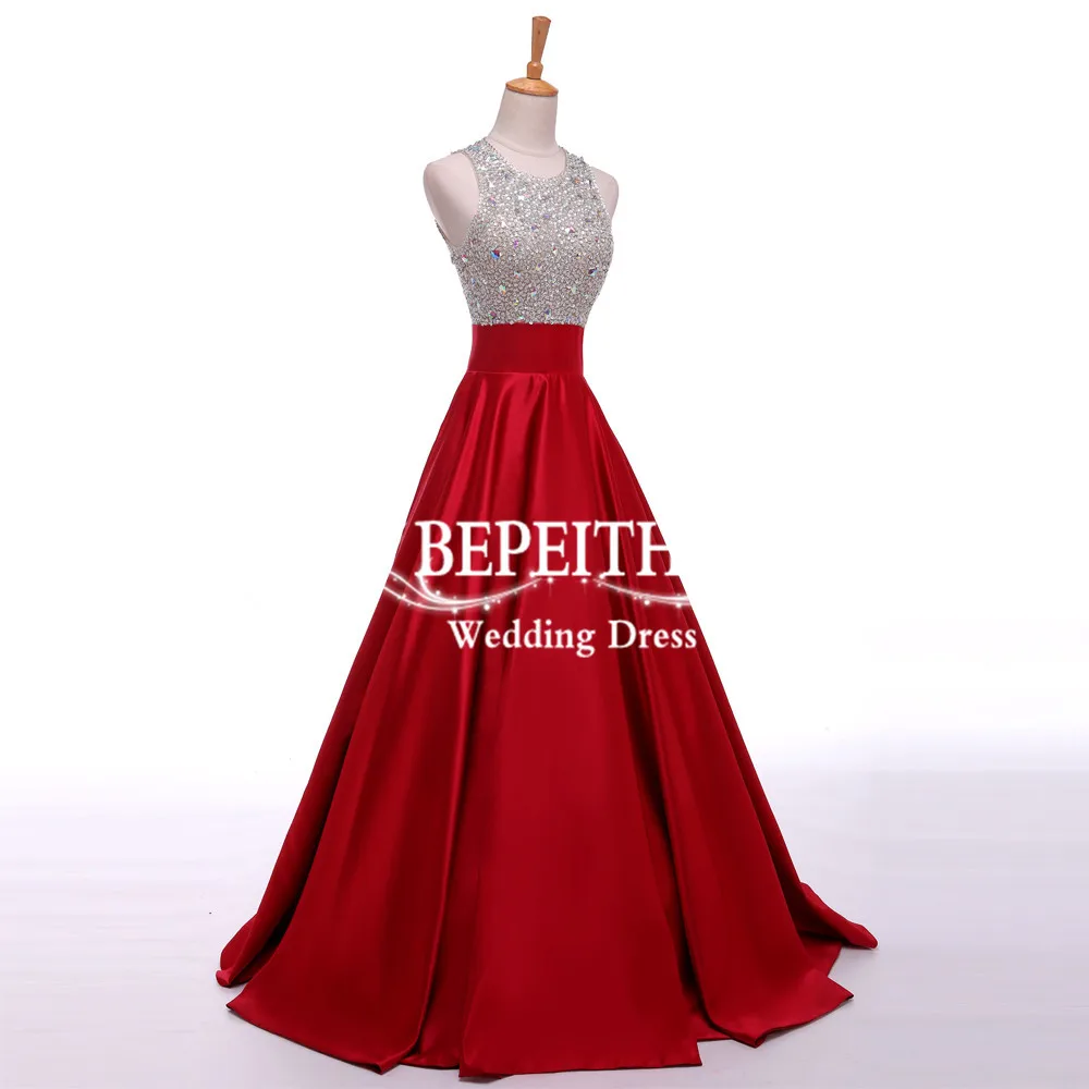 Роскошное настоящее изображение длинное вечернее платье трапециевидной формы