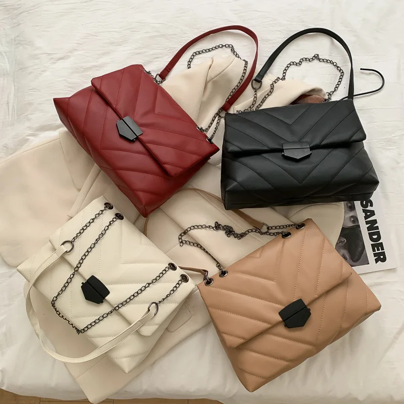 

New Woman Shoulder Bag Fashion PU Chain Messenger Bag High Quality Handbag Large Capacity Shopping Bag Female Bag Trend In 2021
