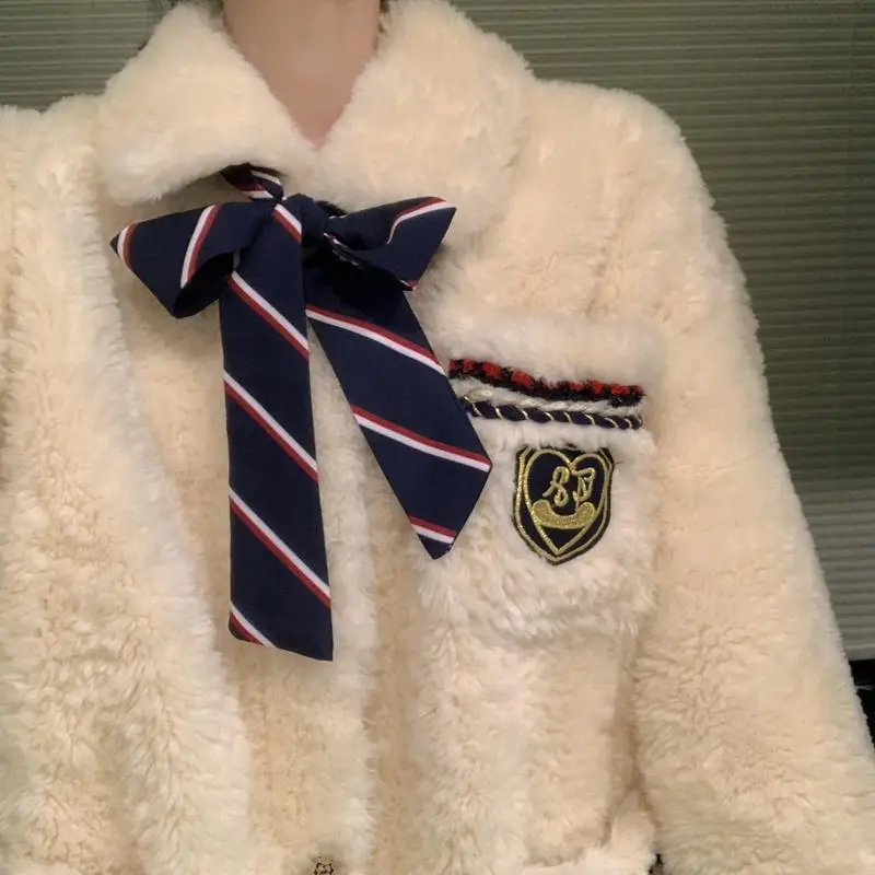 

Lamb wool coat female 2020 new autumn and winter Korean loose fashion plus velvet padded plush jacket female