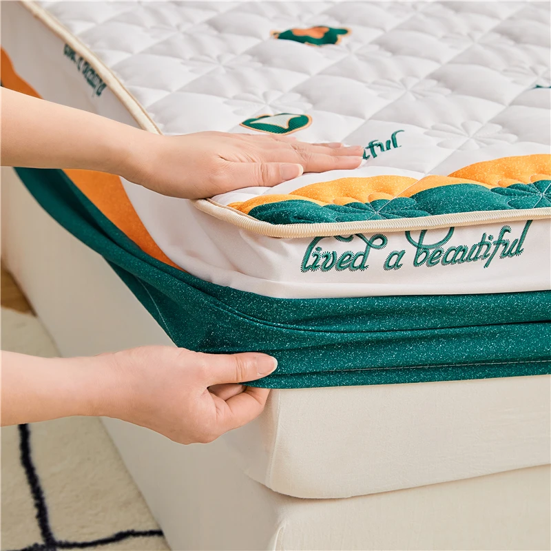 

Good Quality 100% Cotton Quilted Mattress Cover Thicken Anti-slip All-inclusive King Queen Bed Cover Not Including Pillowcase