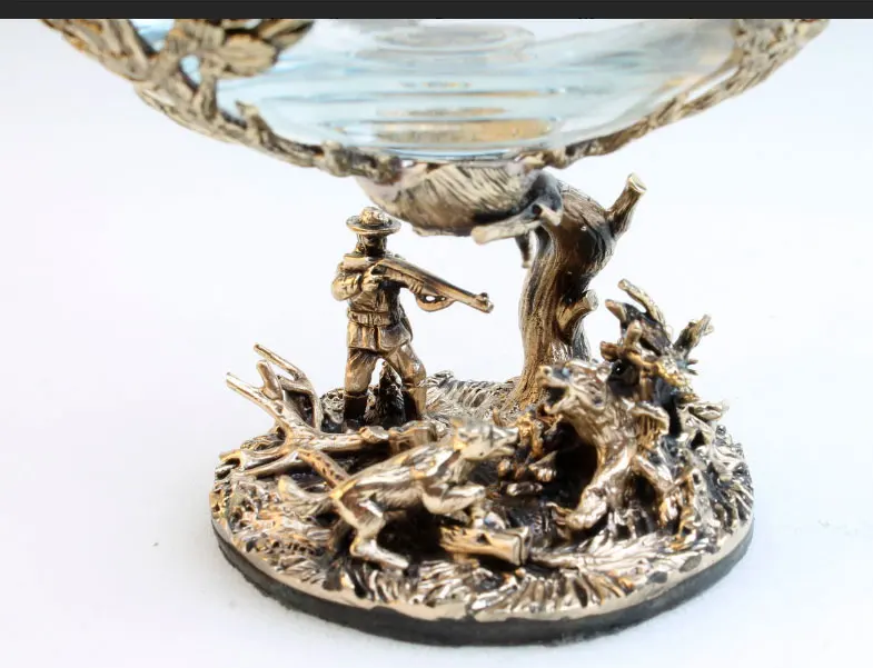 Рисунок 4 - Бизнес сувенир бокал для коньяка