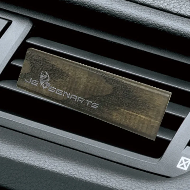 

Wooden Car Air Fresheners Fragrance in the air outlet, in the car, the smell is rotated, the car perfume is perfumed