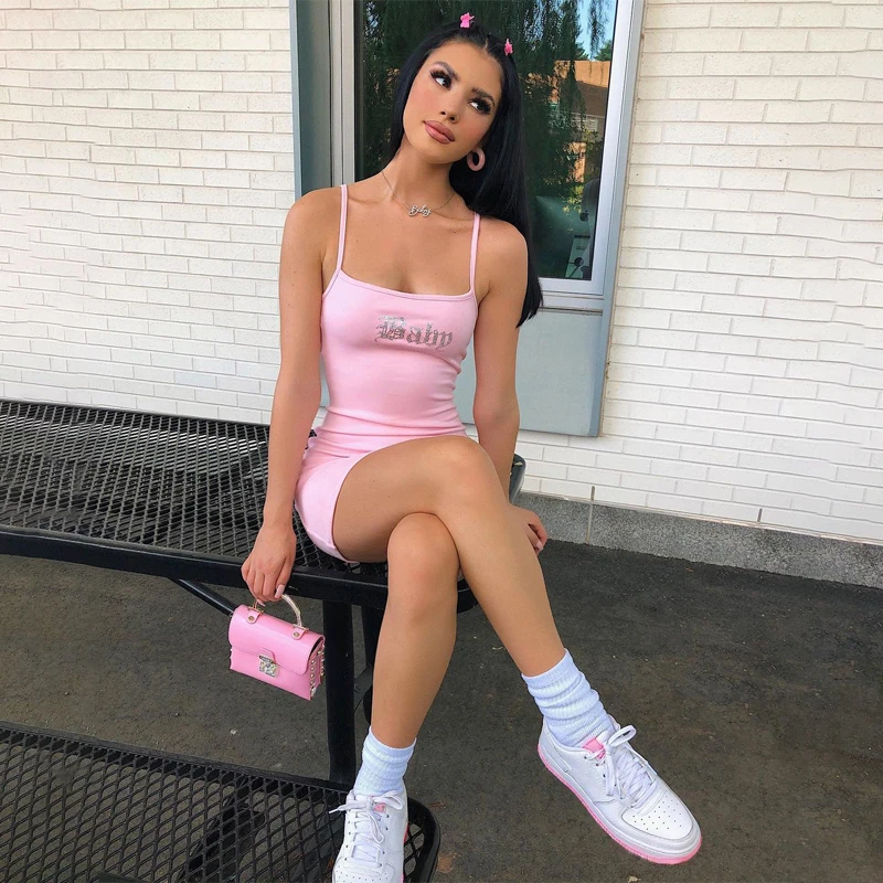 

Сексуальная Слинг облегающее платье 2021 весна/Новые летние буквы Горячая стразы тонкие узкие бак юбка Vetement Femme Клубная одежда в уличном стил...