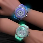 Светящиеся часы, модные светодиодные светящиеся наручные часы с круглым циферблатом, стразы, подарки, Светящиеся женские кварцевые часы