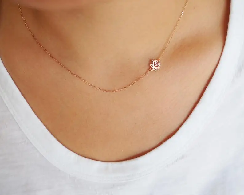 

Ручная работа, нестандартное ожерелье с лотосом, изящное ожерелье в виде Розы