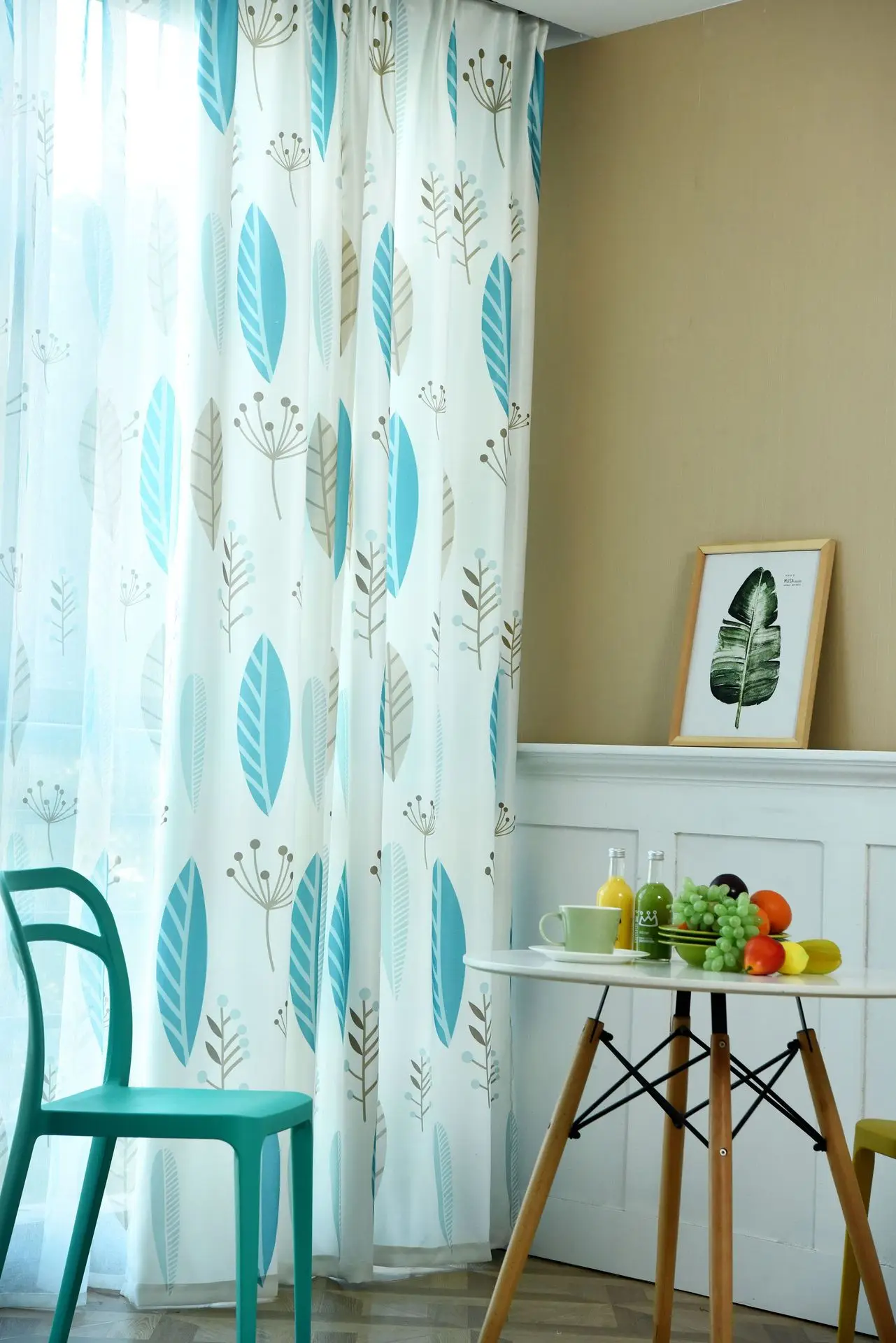 Простые и современные скандинавские растения имитирующие иероглиф конопляных