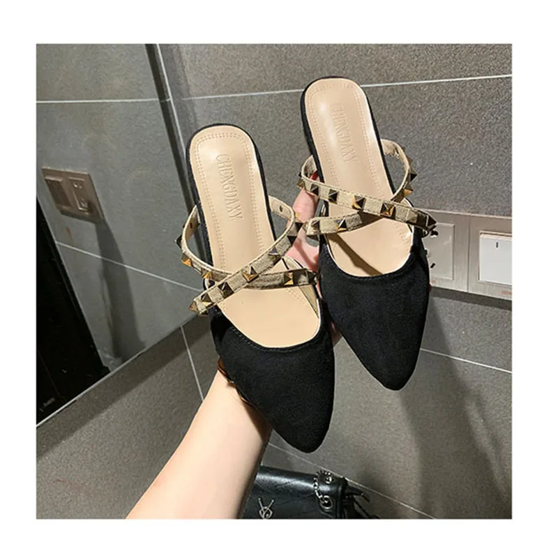 

Women Slippers Flats Mules Shoes Woman Pointed Toe Fashion Rivet Ladies Outside Female Slippers Slides Casual Shoes For Women