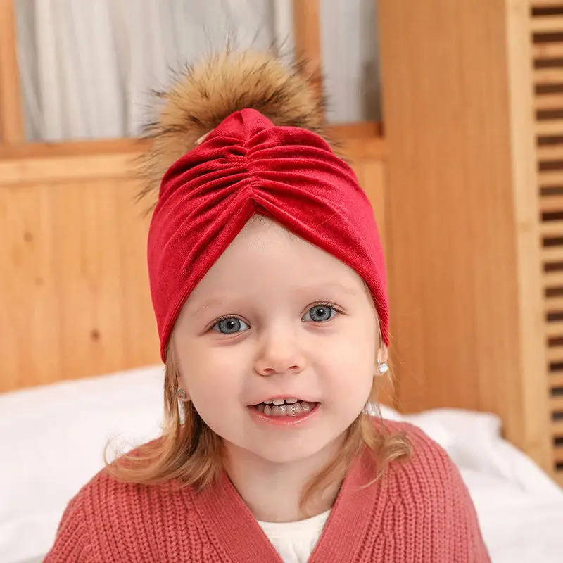 

Autumn Winter Velvet Baby Hats Top knot Fur Pom Pom Ball Hat Girl Boy Cap Baby Cute soft Beanie Toddlers Kids Turban Hats H177S