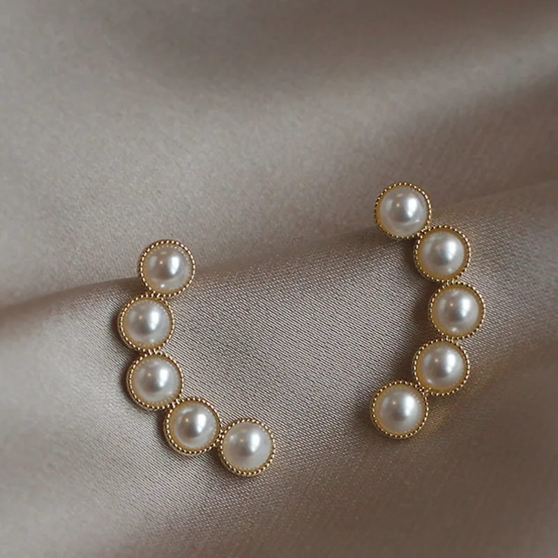 

New Korean Design Trendy Sweet Cute Pearl Stud Earrings For Women Fashion Chic Small Elegant Earring Party Jewelry