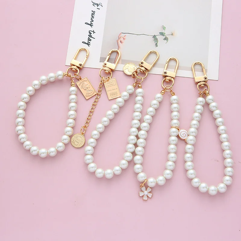 

Luxury Pearl Keychains For Car Keys Bag Pendant Keyring Pearls Tassel Cord Charm Keyholder Airpods Case Gifts Jewelry Accessory