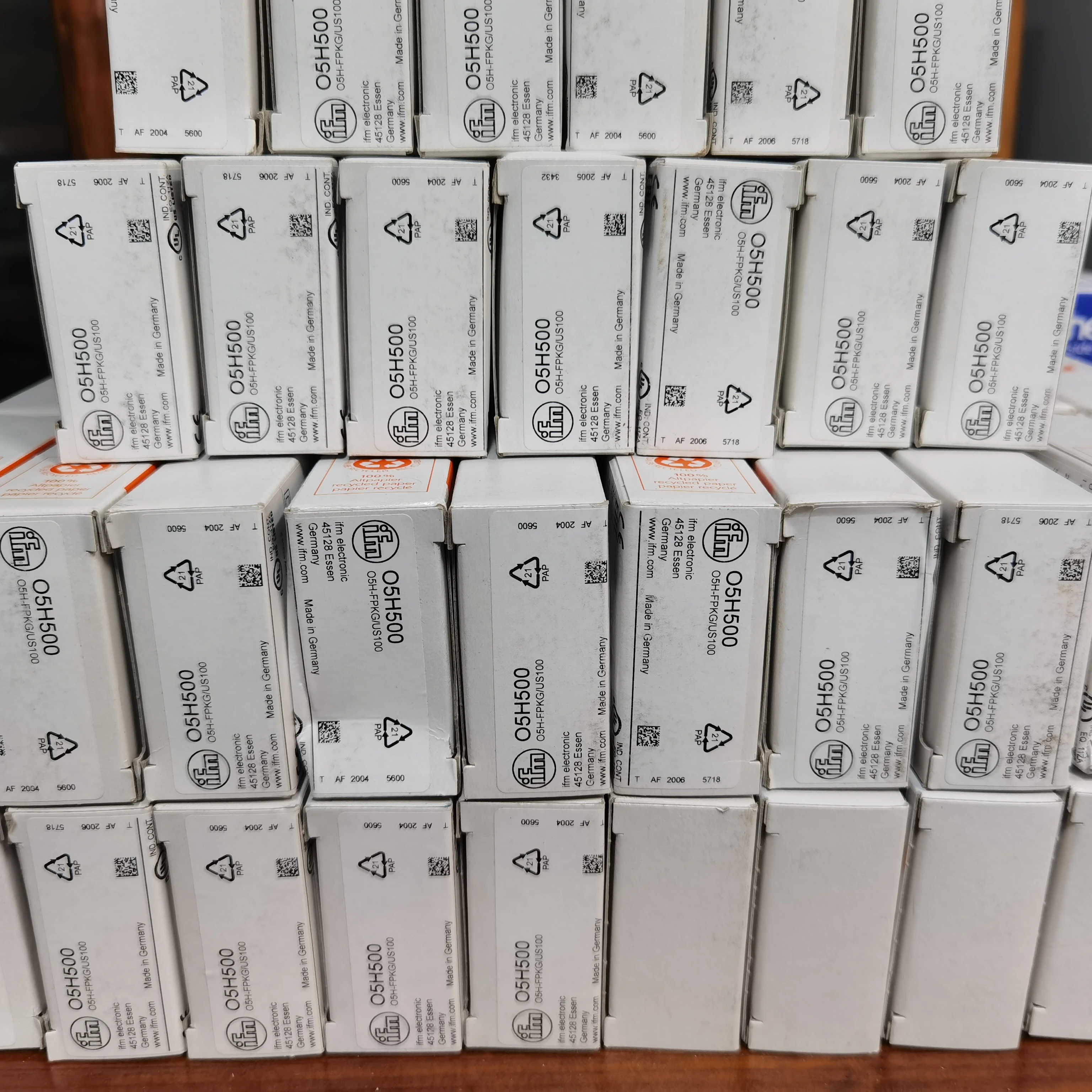 

Photoelectric switch O5H500 sensor Original and new