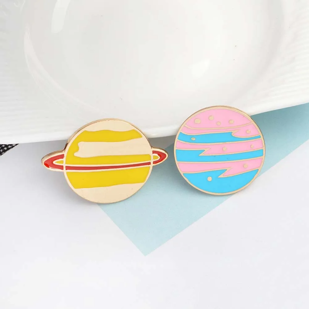 Эмалированные булавки пуговицы робот планета космический корабль Вселенная