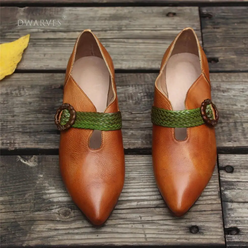 Женские кожаные туфли лодочки ручной работы с острым носком на пуговицах в стиле