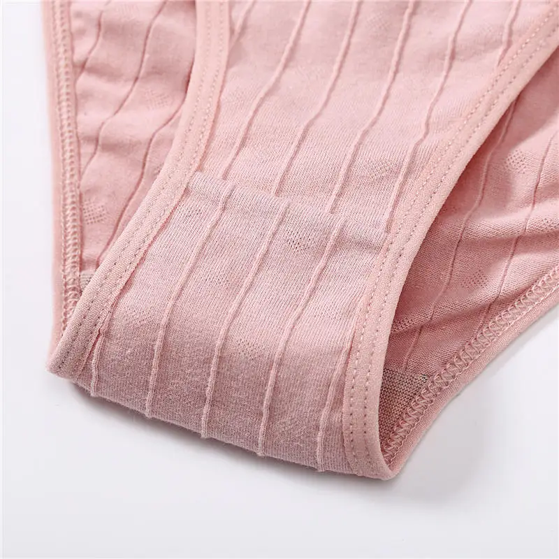 Women Cotton Panties Sexy Low Waist Underwear Panties for Female Lingerie Underpants Hollow Heart Embossed Briefs Solid Color