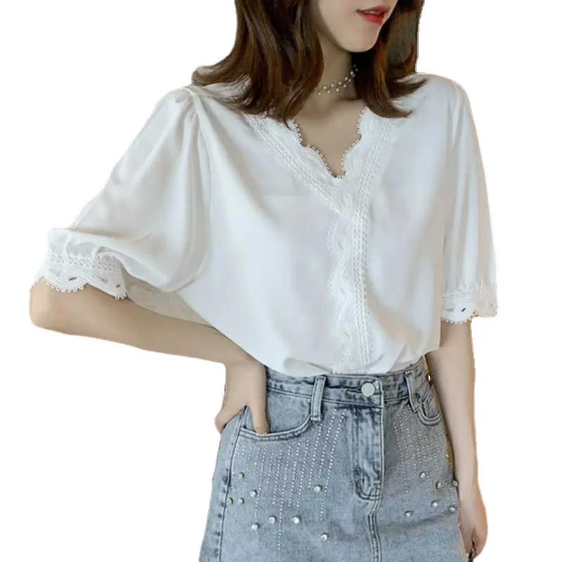 

Summer Korean style lace stitching chiffon shirt design sense niche three-quarter sleeve loose top women
