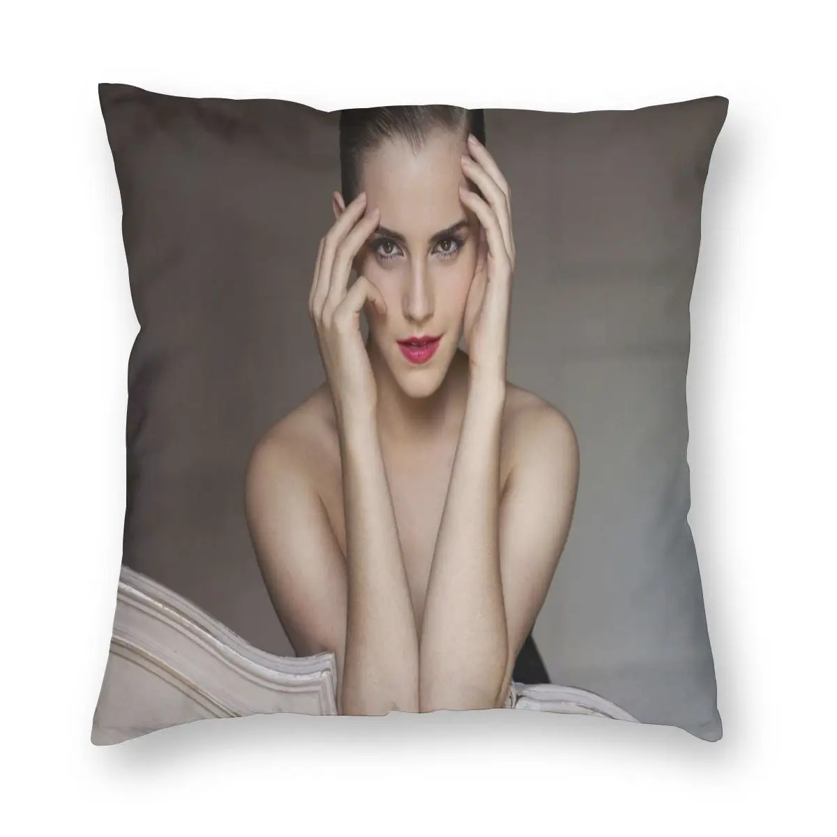 Чехол для диванной подушки с Эммой Ватсон 1036|Наволочка| |