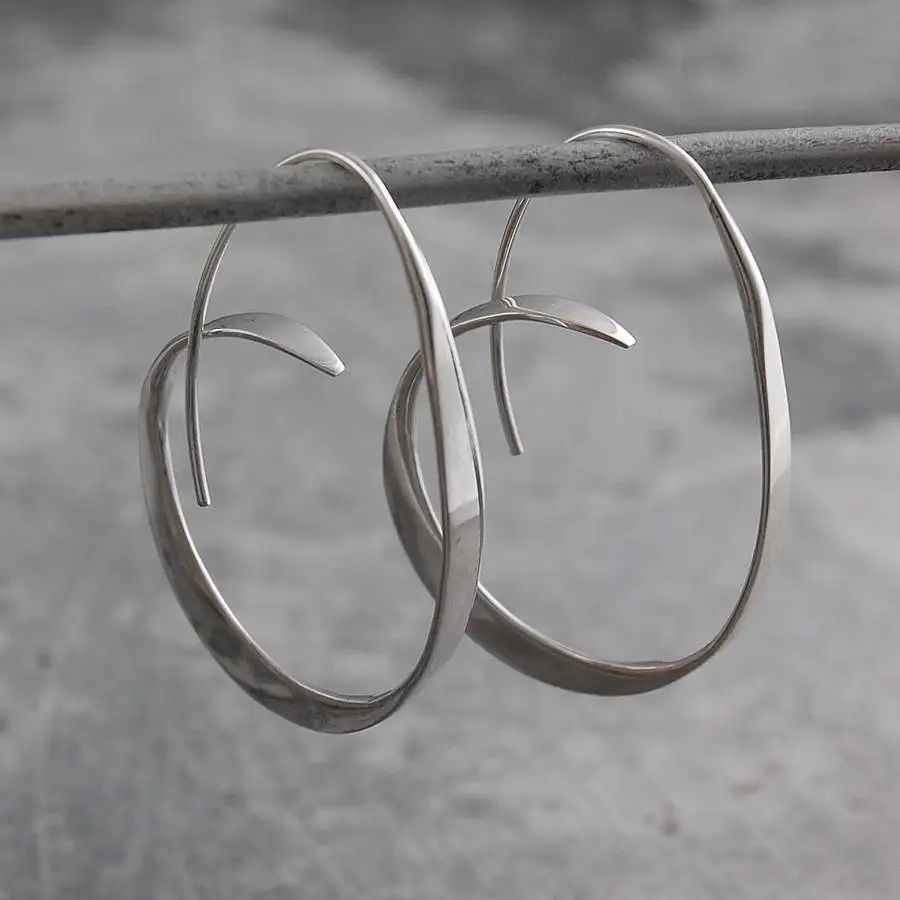 

Boho Vintage Big Round Circle Hoop Earrings Gypsy Jewelry Antique Silver Color Spiral Hook Earrings for Women Statement Earrings