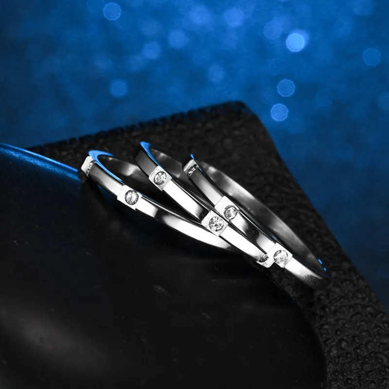 Женское кольцо с кубическим цирконием из нержавеющей стали серебряным