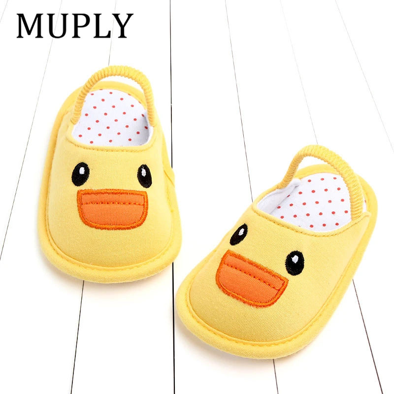 Мультяшная обувь для малышей с изображением животных милые летние футболки