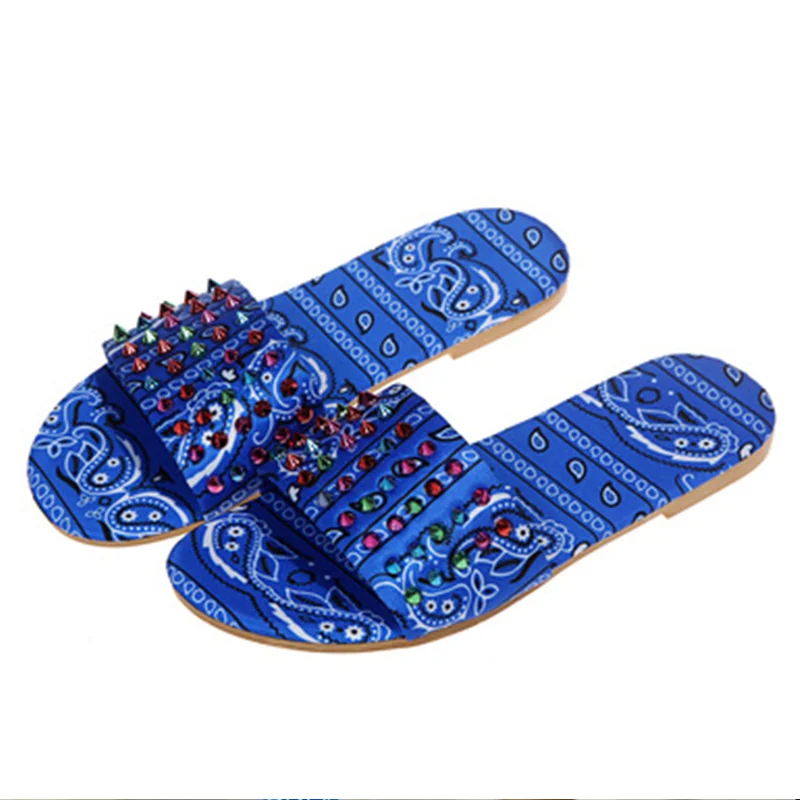 

MCCKLE women's Slippers Totem Print Pointed Rivet Flat Sandals for Women Open Toe Ladies Beach Shoes Female Causal Slides