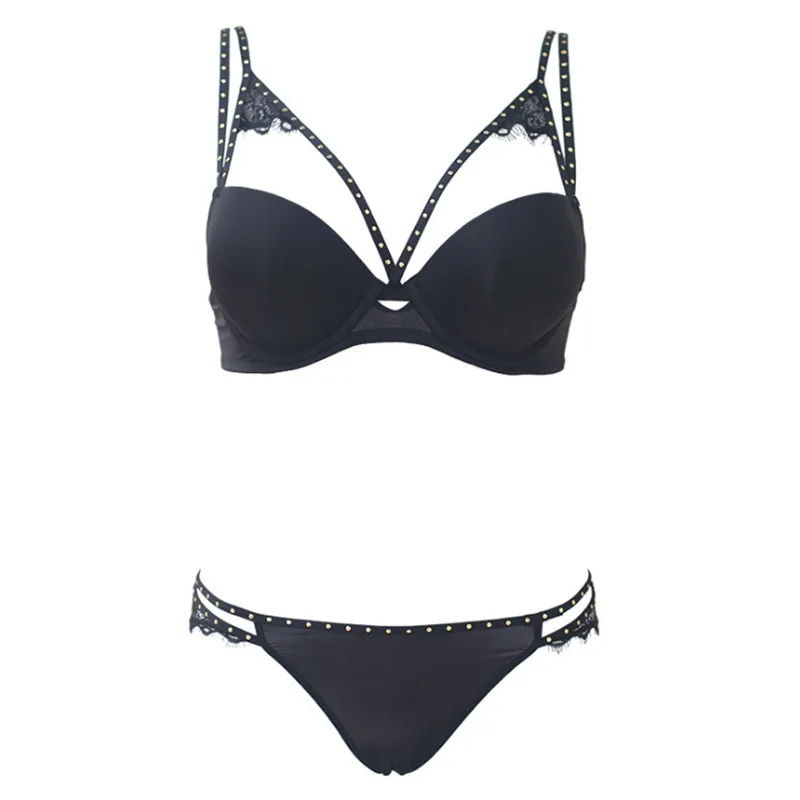 Комплект женского нижнего белья из мягкого молочного шелка с заклепками