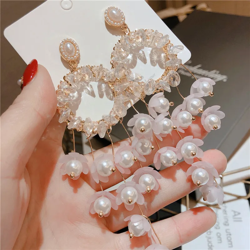 

Linmouge Fashion 2020 New Tassel Earrings For Women Long String Of Pearl Flowers Round Sweet Female Wedding Jewelry EG153