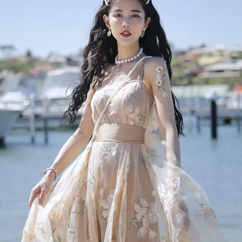 

Retro super fairy sweet forest dress 2021 spring women's new French fairy style condole belt skirt tide