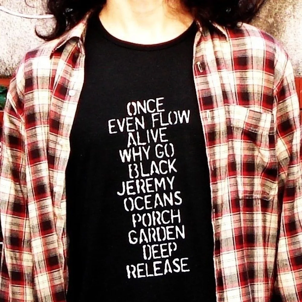 

Black Tshirt Letter Print Man Unisex Women Pearl Jam Ten T-Shirt Grunge Casual Short Sleeve Rock Band Tee
