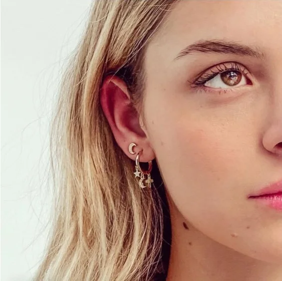 2021 Новая мода Простой дизайн 925 серебряный крест с изображением луны и звезд Cz