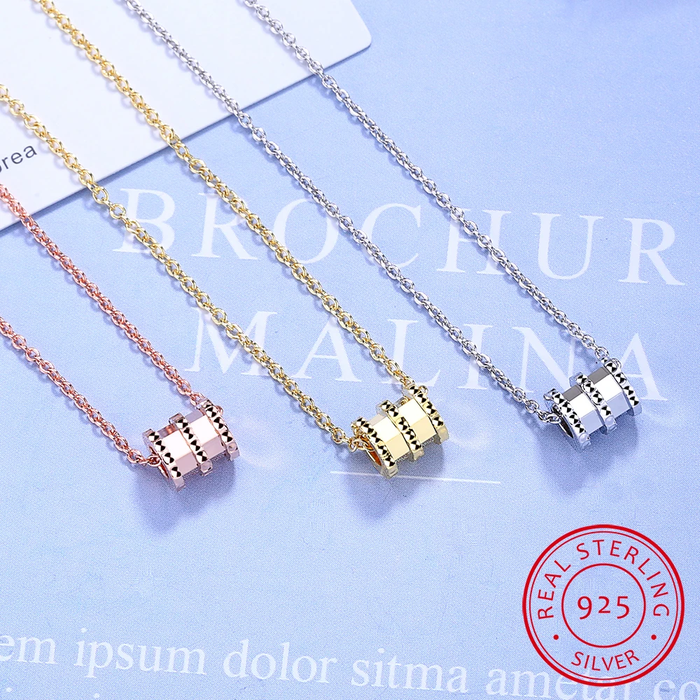 

Женское колье из серебра 925 пробы с бусинами