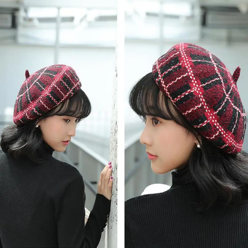 

2020 new Lady Autumn Winter Berets Hat Painter style hat Women Vintage Berets Plaid Caps Female Bonnet Warm Walking Cap