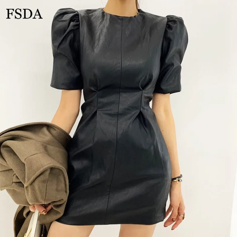 Платье Мини Летнее черное ТРАПЕЦИЕВИДНОЕ с круглым вырезом и короткими рукавами