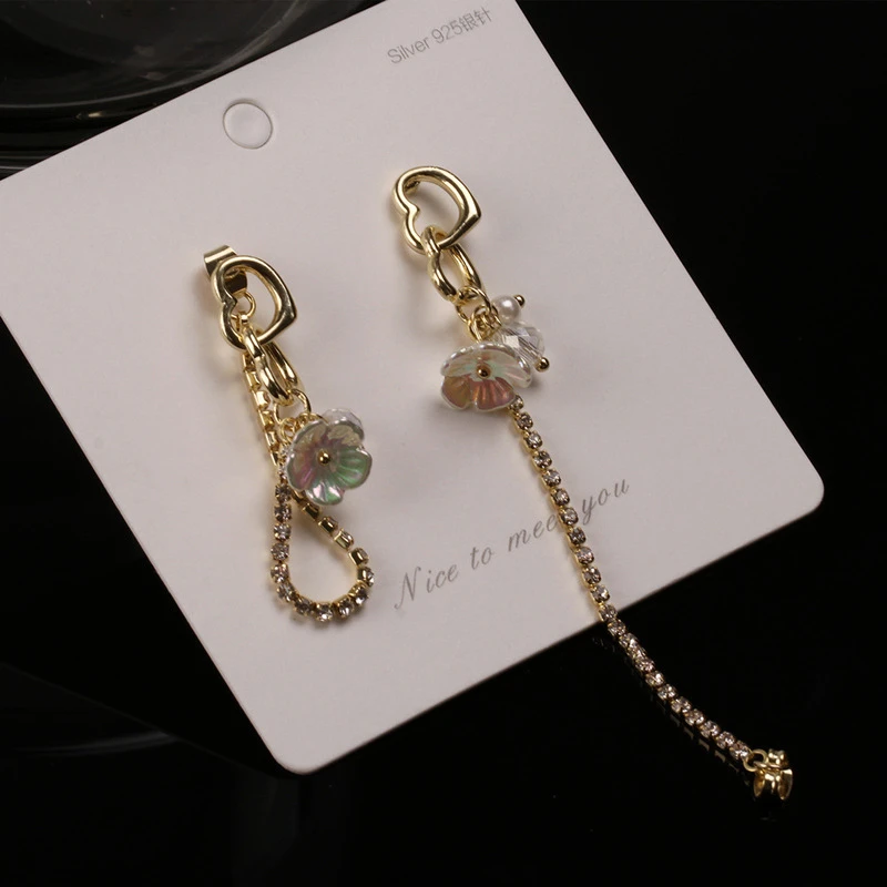 

TOSAKO Drop Earrings Gold Color Flower Heart Fashion Wedding Engagement Stud for Women