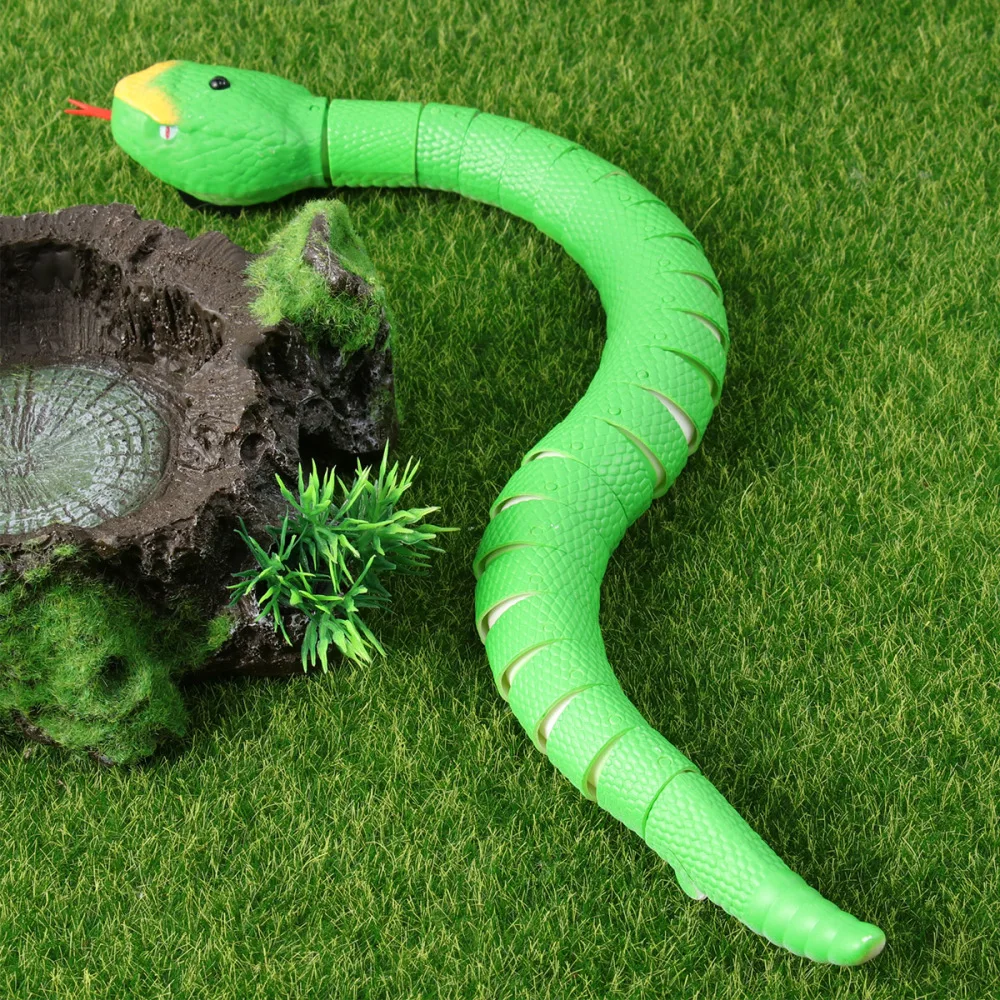 

1PC Snake Prank Novel Remote Controlled Rattlesnake Funny Remote-controlled Trick Wacky Snake for