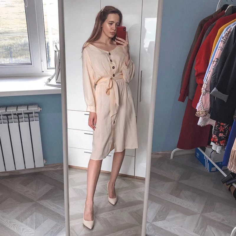 Женское Бандажное платье рубашка с треугольным вырезом и рукавами фонариками