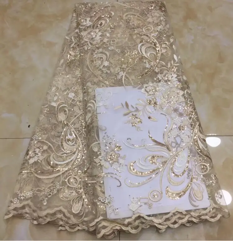 Красивая вышитая перьями искусственная кожа хорошего качества для вечернего