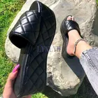 Шлепанцы женские кожаные на толстой подошве, сандалии на платформе, шлепанцы из соломы, со стразами, летние тапочки, сланцы