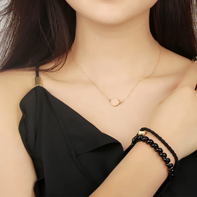 

New Geometric Resin Necklace for Women Simple and Elegant Clavicle Chain Metal Jewerly Party Gift