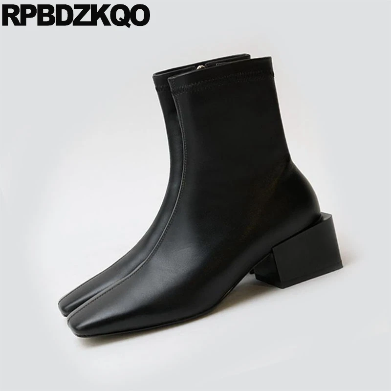 Женские короткие ботинки из натуральной кожи Черные ботильоны на толстом