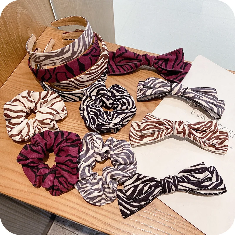 Повязка на голову в ретро стиле женская простой аксессуар для волос с бантом