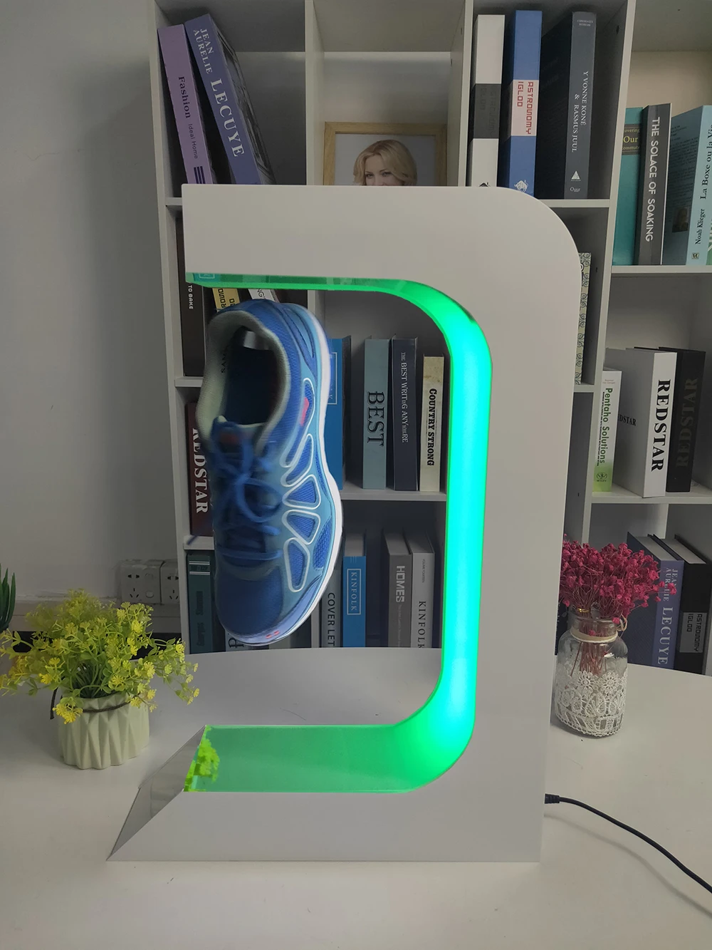Модная левитирующая Магнитная подставка для демонстрации обуви магазины