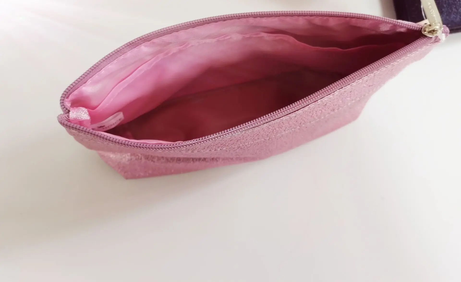 

2021 glitter zipper bag european popular cosmetic bag large capacility wide cosmetic bag