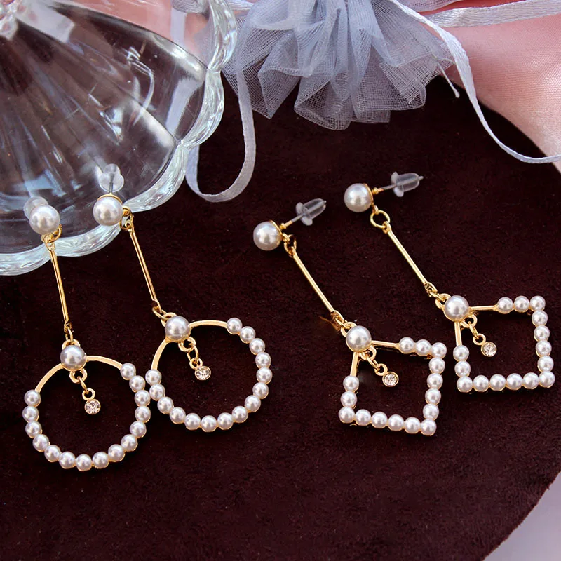 Жемчужные круглые прямоугольные серьги модные трендовые благородные и щедрые