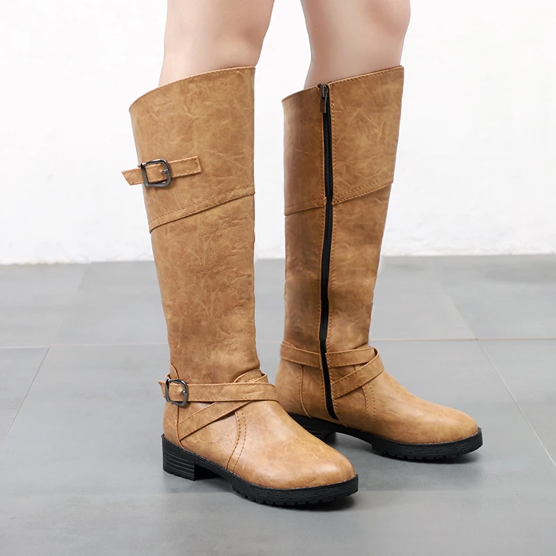 Женские сапоги до колена зимние байкерские пикантные из искусственной кожи на