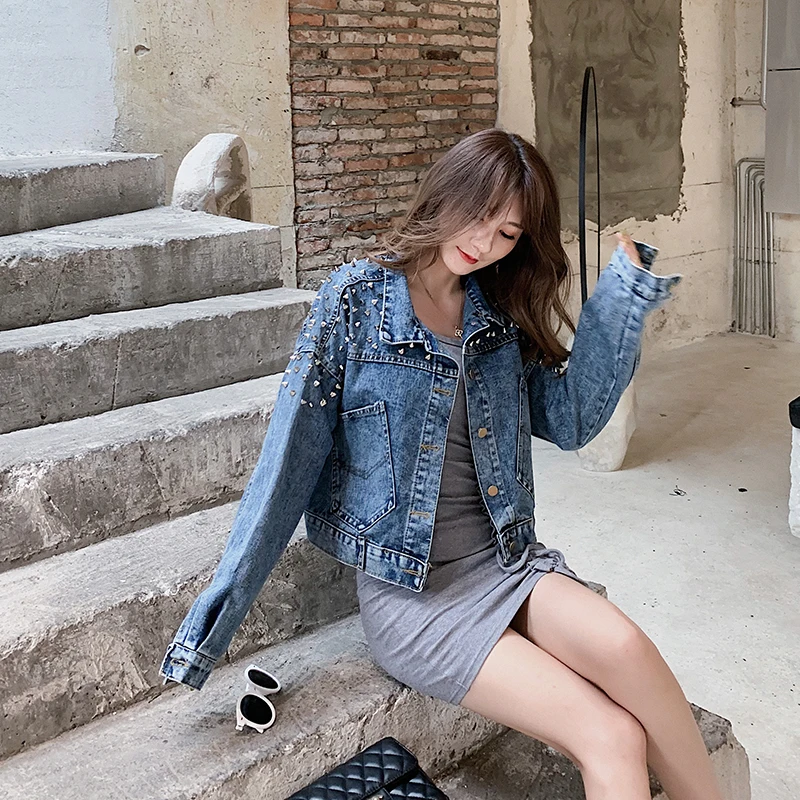 Женская короткая джинсовая куртка с рукавом летучая мышь |