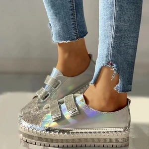 Женские кроссовки со стразами на толстой плоской подошве повседневные весенние