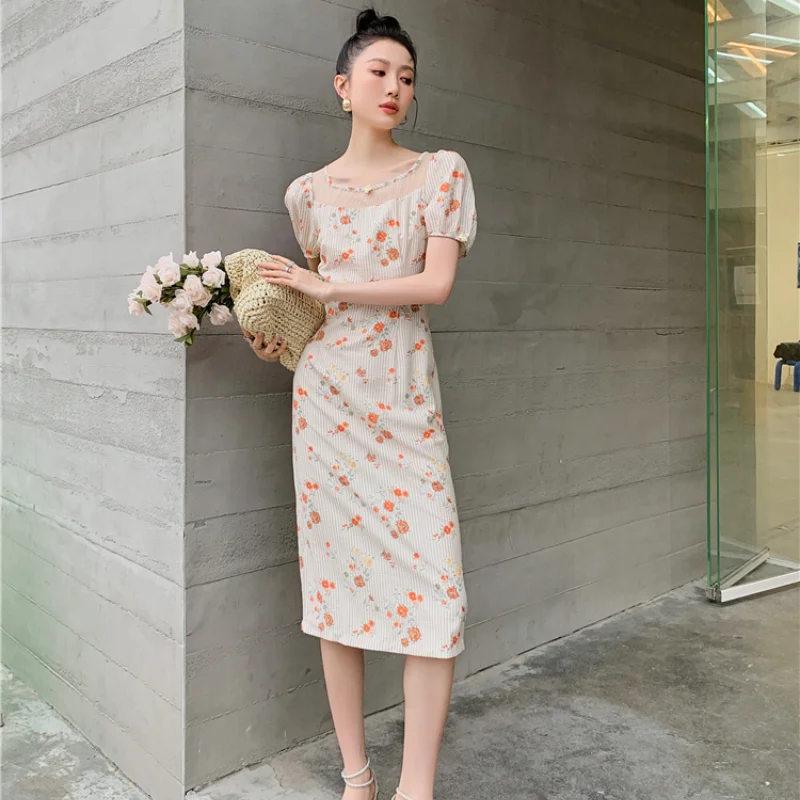 

Kimotimo Floral Puff Sleeve Dress Women French Vintage Square Collar Waist Split Mid-length Ladies Dress Summer 2021 Designer