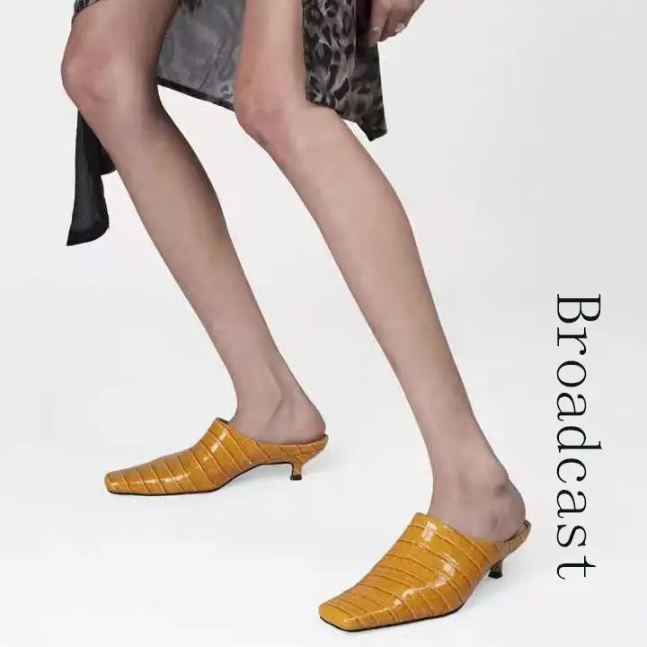 Broadcast Spring and Summer Womens Shoes 2022 Square Toe Stiletto Slippers Womens Striped Retro Baotou Outer Wear Single Shoes